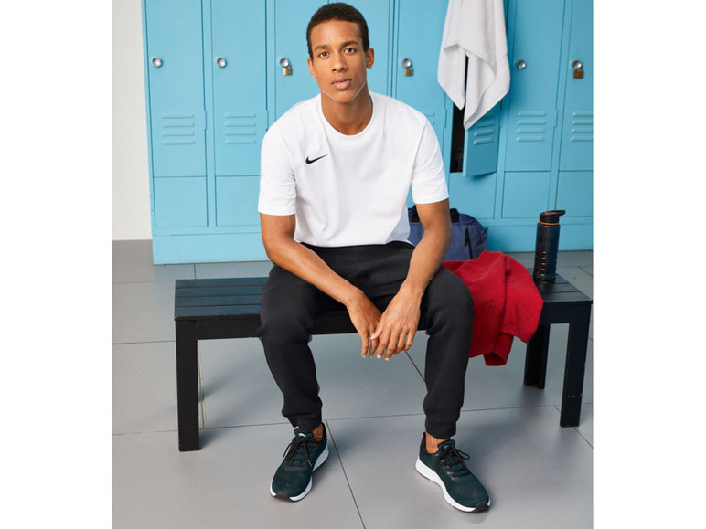 Prejsť na zobrazenie na celú obrazovku: Nike Pánske tepláky – obrázok 8