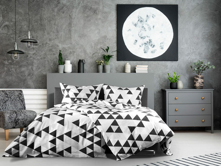 Prejsť na zobrazenie na celú obrazovku: Dobnig Mako-saténová posteľná bielizeň trojuholníky / strieborná, 140 x 200 cm – obrázok 1