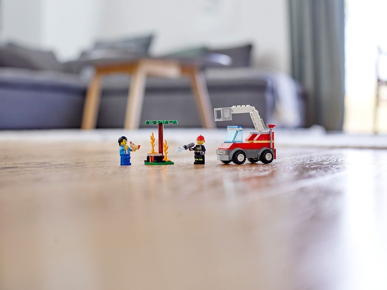 Prejsť na zobrazenie na celú obrazovku: LEGO® City Požiar pri grilovačke 60212 – obrázok 4