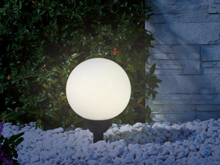 Prejsť na zobrazenie na celú obrazovku: LIVARNO LUX® LED solárne guľové svietidlo, Ø 20 cm – obrázok 4