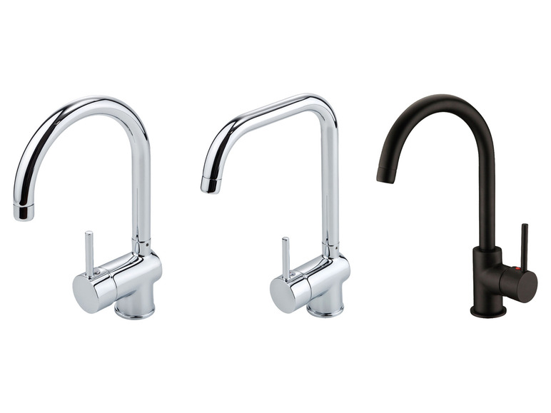Dve chrómové a jedna čierna kuchynská batéria s vysokou výpusťou.