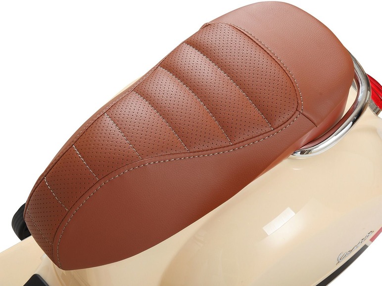 Prejsť na zobrazenie na celú obrazovku: Skúter Vespa Ride On – obrázok 14