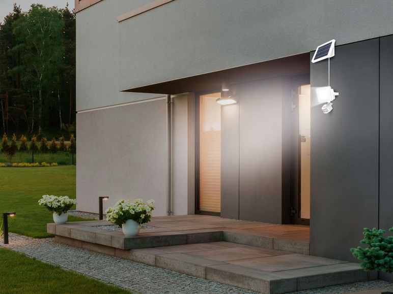 Prejsť na zobrazenie na celú obrazovku: LIVARNO home LED solárny reflektor s pohybovým senzorom – obrázok 4