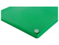 Zelená rezacia doska s protišmykovými nožičkami.