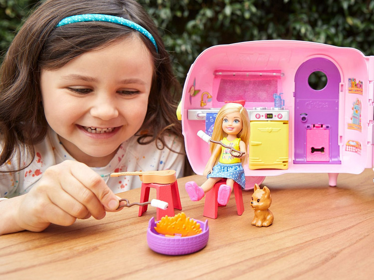 Prejsť na zobrazenie na celú obrazovku: Barbie Bábika Chelsea a karavan – obrázok 11