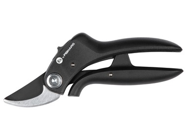 Essential by Fiskars Dvojbrité záhradné nožnice Bypass