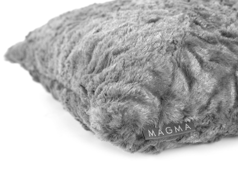 Prejsť na zobrazenie na celú obrazovku: MAGMA Dekoračný vankúš Fluffy, 45 x 45 cm – obrázok 7