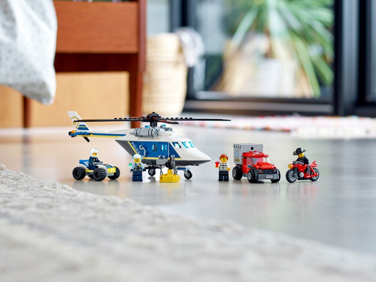 Prejsť na zobrazenie na celú obrazovku: LEGO® City Prenasledovanie helikoptérou 60243 – obrázok 7