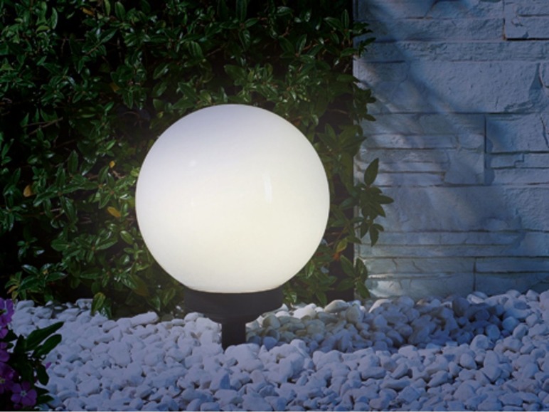 Prejsť na zobrazenie na celú obrazovku: LIVARNO LUX® LED solárne guľové svietidlo, Ø 25 cm – obrázok 3