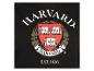 Čierne tričko Harvardskej univerzity s logom a erbom.