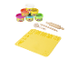 Sada modelovacieho cesta Play-Doh s nástrojmi a podložkou.