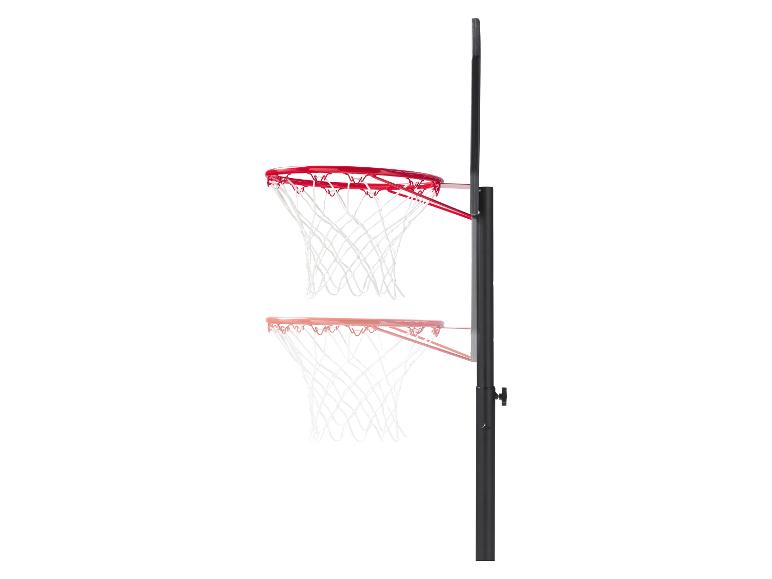 Dva koše na basketbal, červený a ružový, na čiernom stojane.