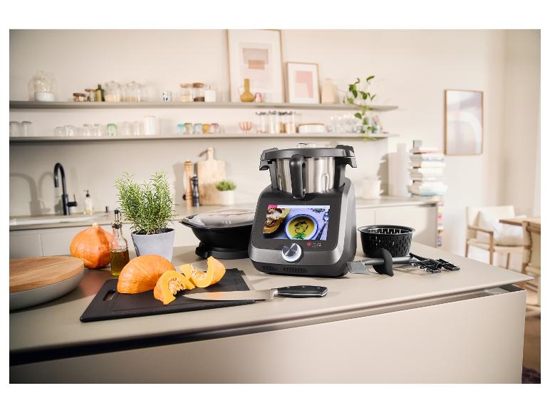 Kuchynský robot Monsieur Cuisine Smart, zelenina a príslušenstvo.