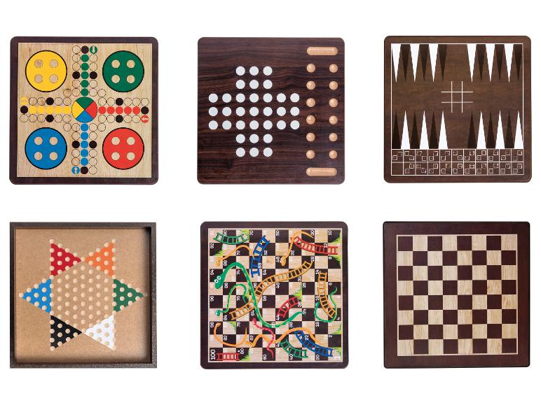 Šesť drevených stolových hier, vrátane Ludo, Backgammon a šachu.
