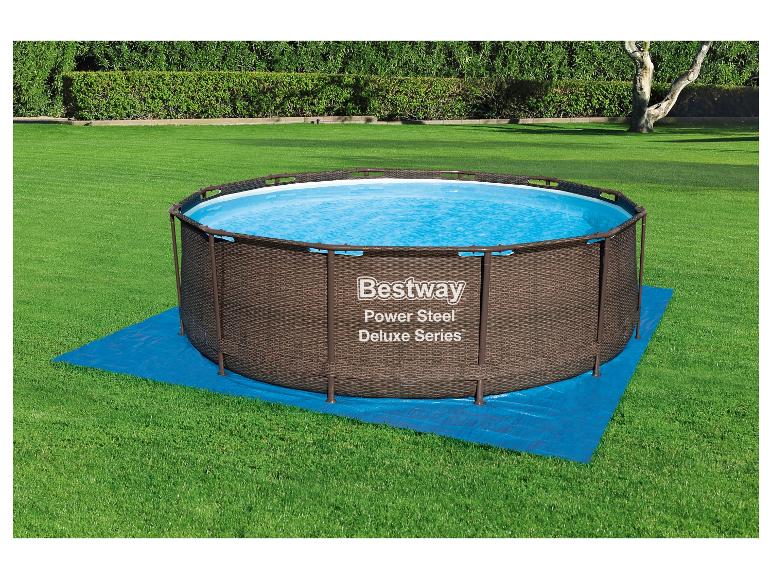 Bazén Bestway Power Steel Deluxe, hnedý, na tráve.