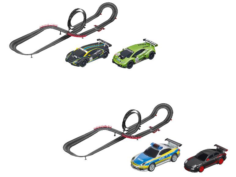 Dve pretekárske dráhy s autami Lamborghini a Porsche.