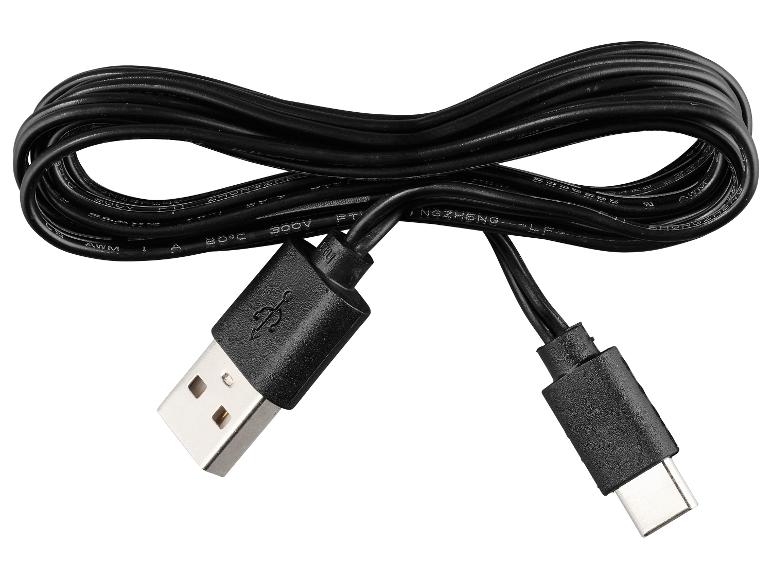Čierny nabíjací kábel USB-A na USB-C, stočený