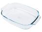 Obdĺžna priehľadná sklenená zapekačka Pyrex.