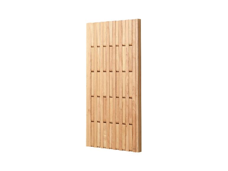 Drevený akustický panel s lamelovým dizajnom
