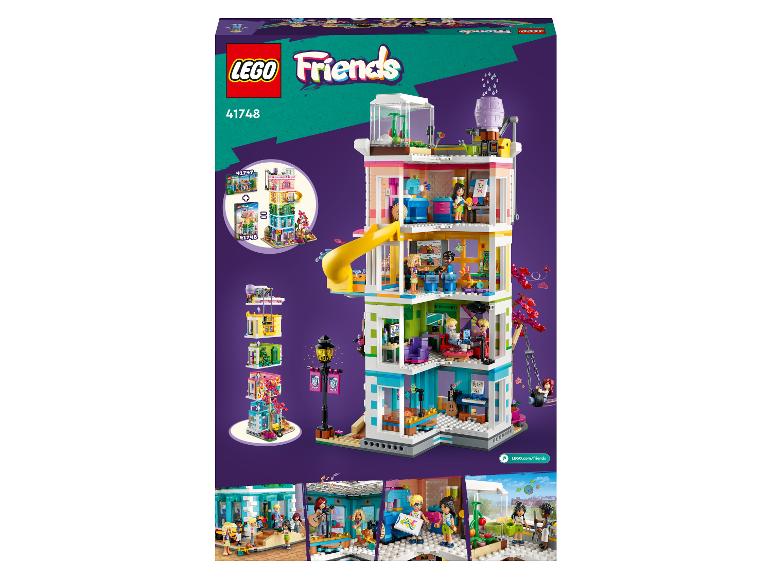 Súprava LEGO Friends 41748, modulárna viacposchodová budova s minifigúrkami.