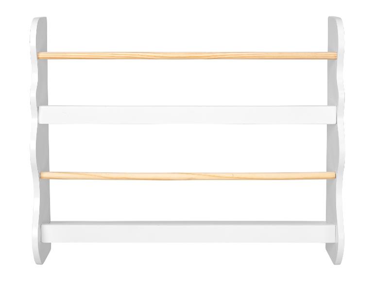 Biela nástenná polica s tromi policami a drevenými tyčami