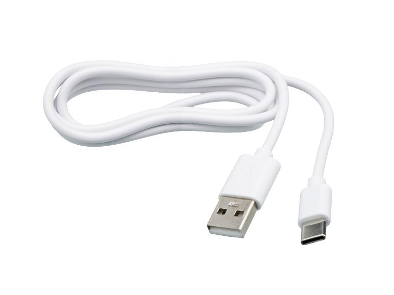 Biely kábel USB-A na USB-C, stočený na bielom pozadí.