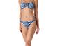 Modrý bikiny s paisley vzorom: bandeau vrch a viazané nohavičky.