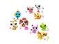 Zbierka farebných figúrok Littlest Pet Shop, vrátane vtáka, mačky, psa a iných zvierat.