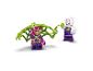 Dve LEGO figúrky Spider-Mana, jedna zachytená v zelenej pavučine a druhá držiaca pavučinu.