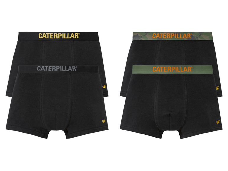 Dva páry čiernych boxeriek Caterpillar, jeden s kamuflážnym vzorom.