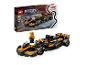 Súprava LEGO Speed Champions McLaren F1 Team MCL38 s 269 dielikmi a minifigúrkou.