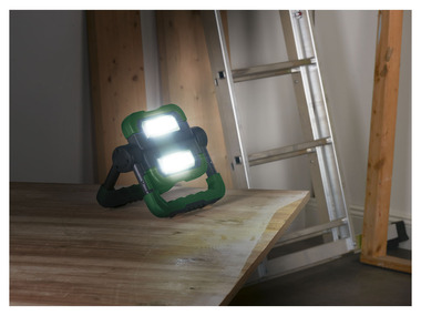 PARKSIDE® LED reflektor s funkciou powerbanky