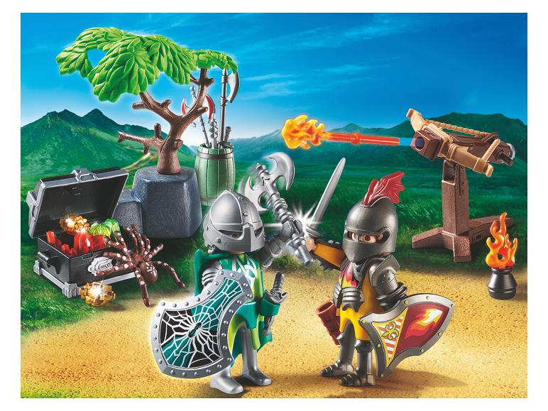 Dva Playmobil rytieri so zbraňami a pokladnicou.