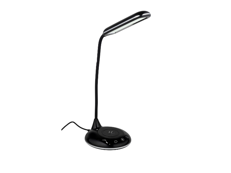 Moderná čierna stolová lampa s bezdrôtovou nabíjačkou.
