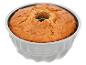 Čerstvo upečený zlatý Bundt koláč v sivej forme