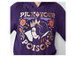 Fialová mikina s potlačou Evil Queen a textom 'Pick your poison'.
