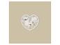 Biely srdcový viacnásobný fotorámik s ozdobnými výrezmi na béžovom pozadí