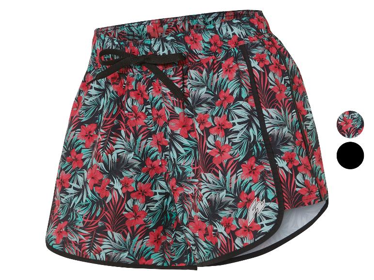 Športové šortky s tropickou potlačou.