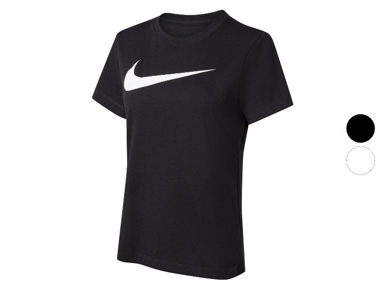 Čierne Nike tričko s bielym logom.