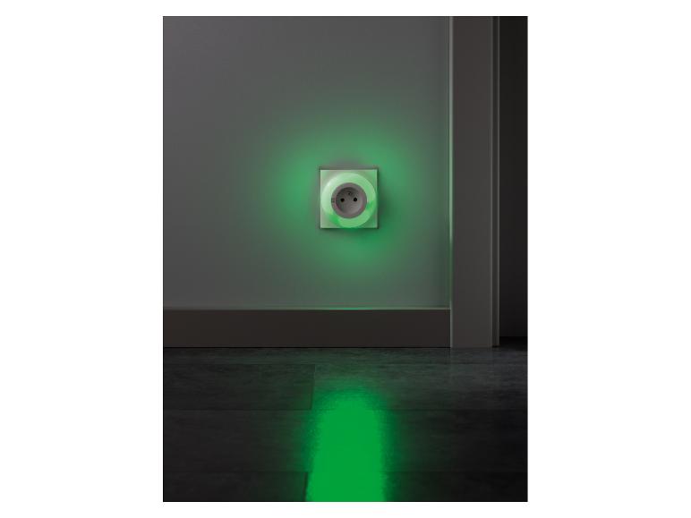 Livarno home Nočné LED svietidlo (zabudovaná zásuvka)