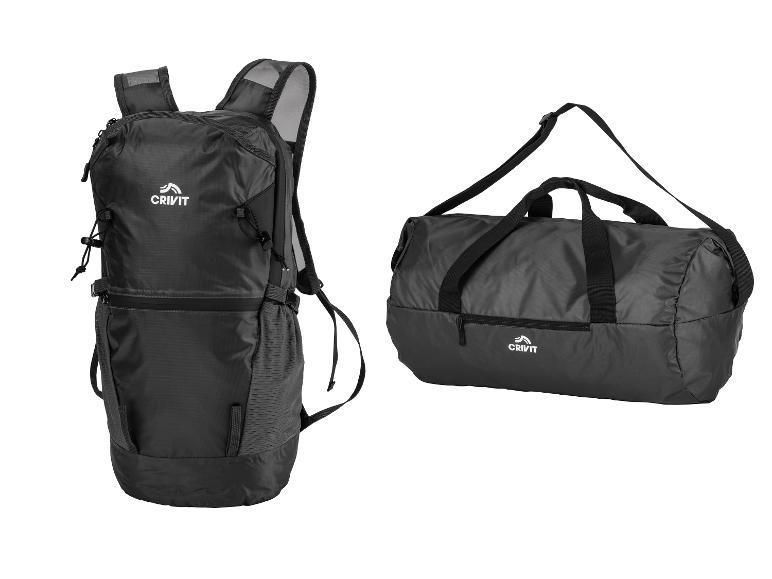 Čierny batoh a športová taška Crivit.