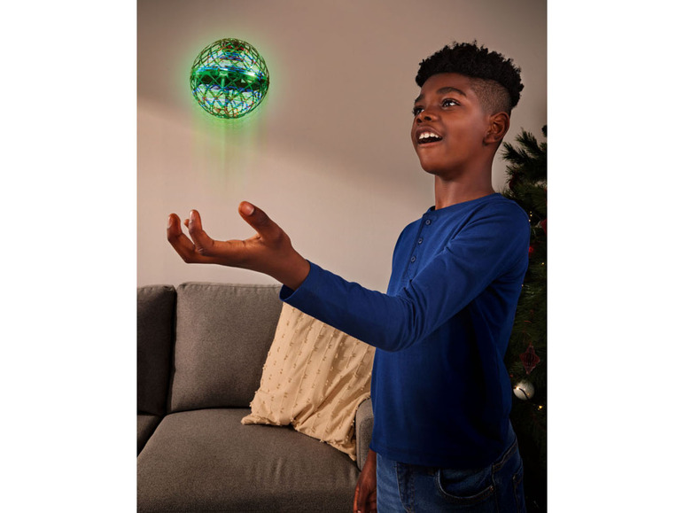 Prejsť na zobrazenie na celú obrazovku: Playtive Lietajúca lopta s LED osvetlením – obrázok 7