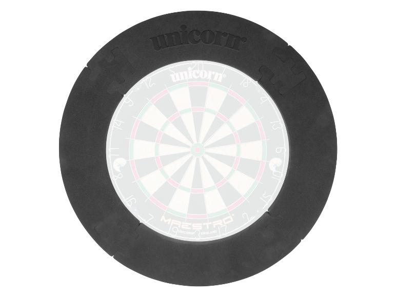 Čierna rámčeková podložka pre dartbord Unicorn Maestro.