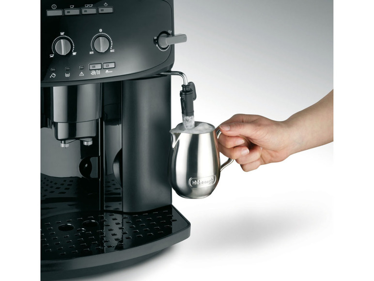 Prejsť na zobrazenie na celú obrazovku: Delonghi Automatický kávovar ESAM2900.B Magnifica – obrázok 4
