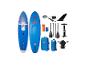 Dve modré paddleboardy s príslušenstvom vrátane pádiel, pumpy, plutvy a tašiek.