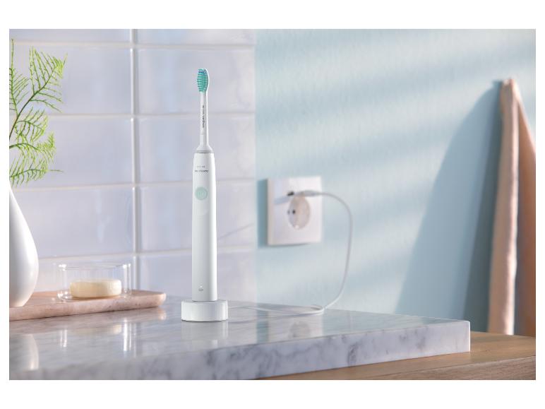 Elektrická zubná kefka Philips Sonicare na nabíjacej stanici.