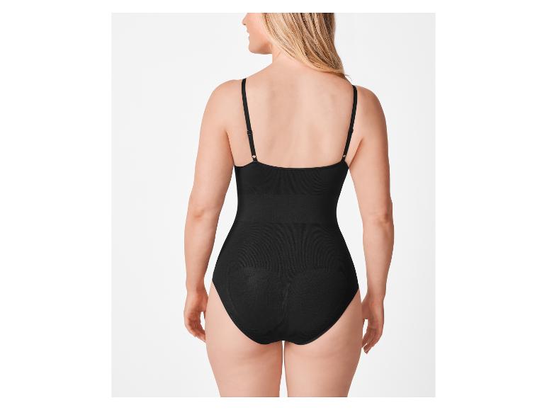 Dámske čierne tvarujúce body, pohľad zozadu