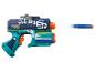 Modro-zelený hračkársky blaster s penovými šípkami, s textom „MODEL SUPER RAPID FIRE“.