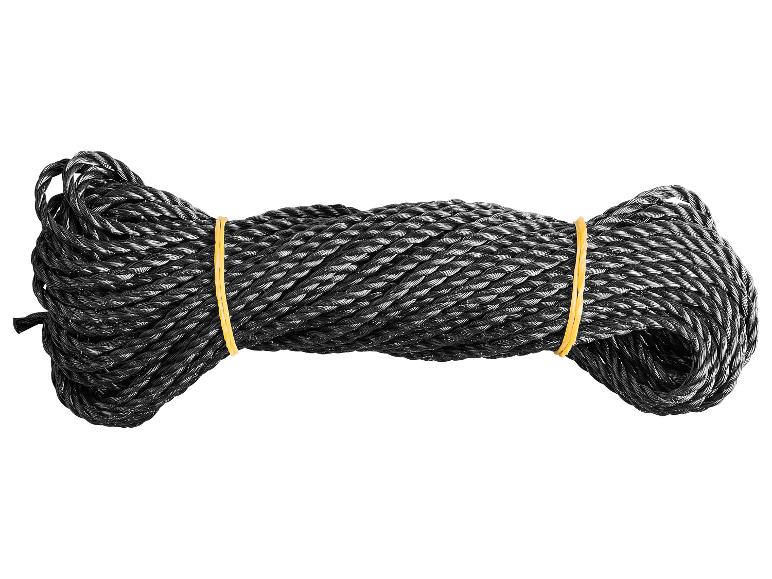 Zrolované čierne lano zviazané gumičkou.