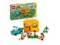 Sada LEGO Animal Crossing Leif's Caravan & Garden Shop s autom a figúrkami.
